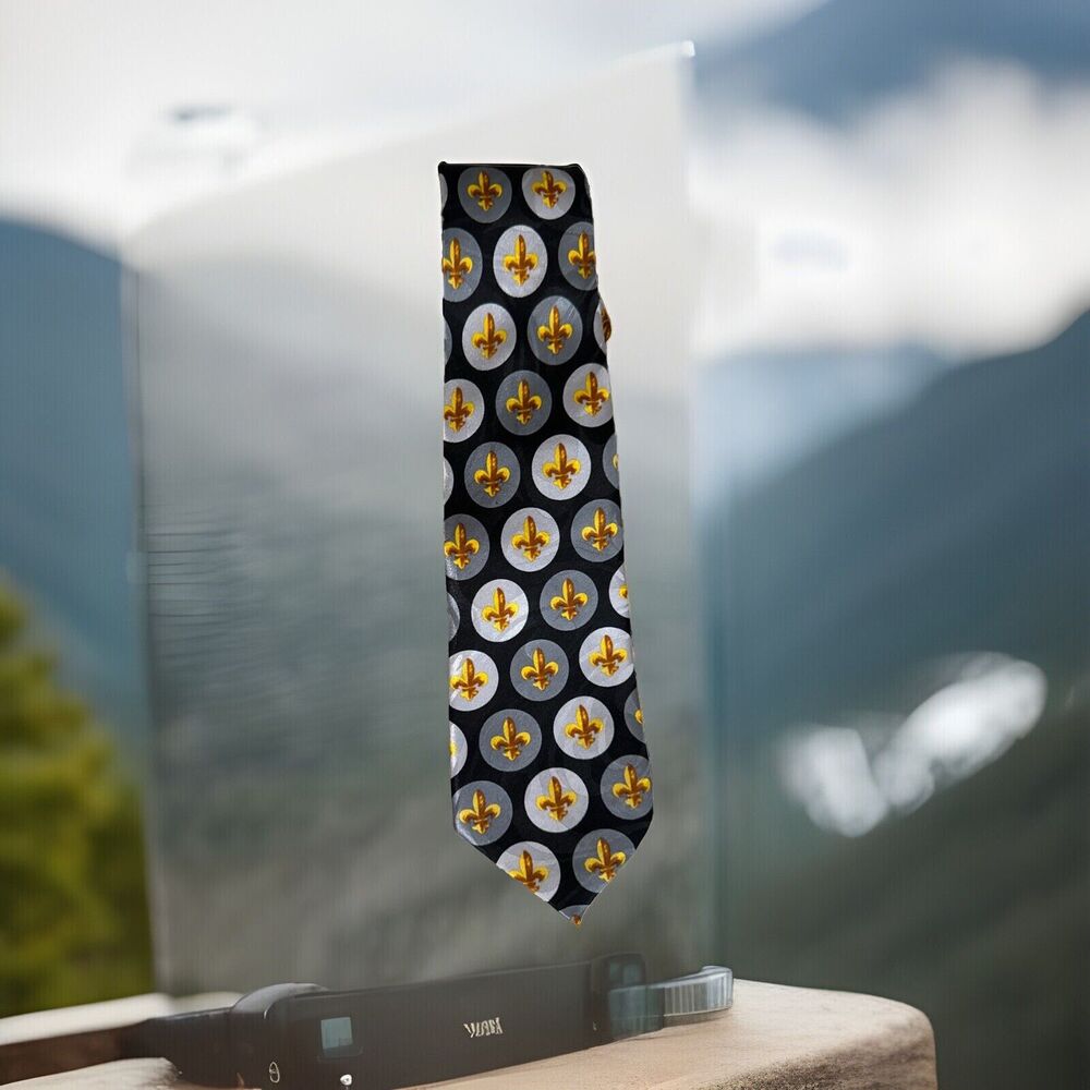 STEVEN HARRIS MENS TIE BLACK WITH FLEUR DA LIS ACCENTS EUC